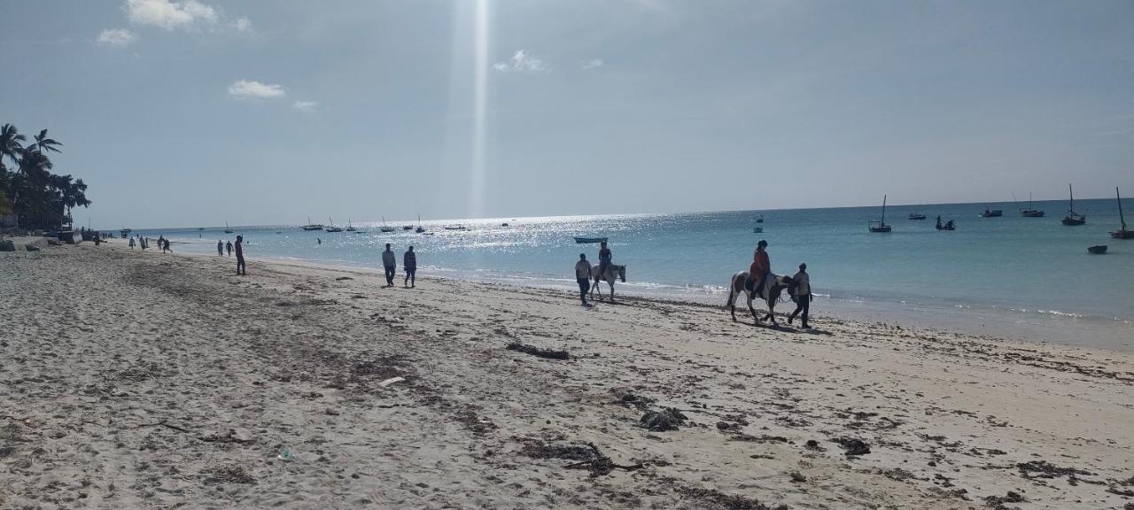 Mambo Inn Nungwi Eksteriør billede